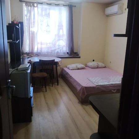 Apartmen Xan Malamir Варна Екстер'єр фото