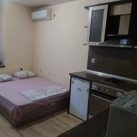 Apartmen Xan Malamir Варна Екстер'єр фото