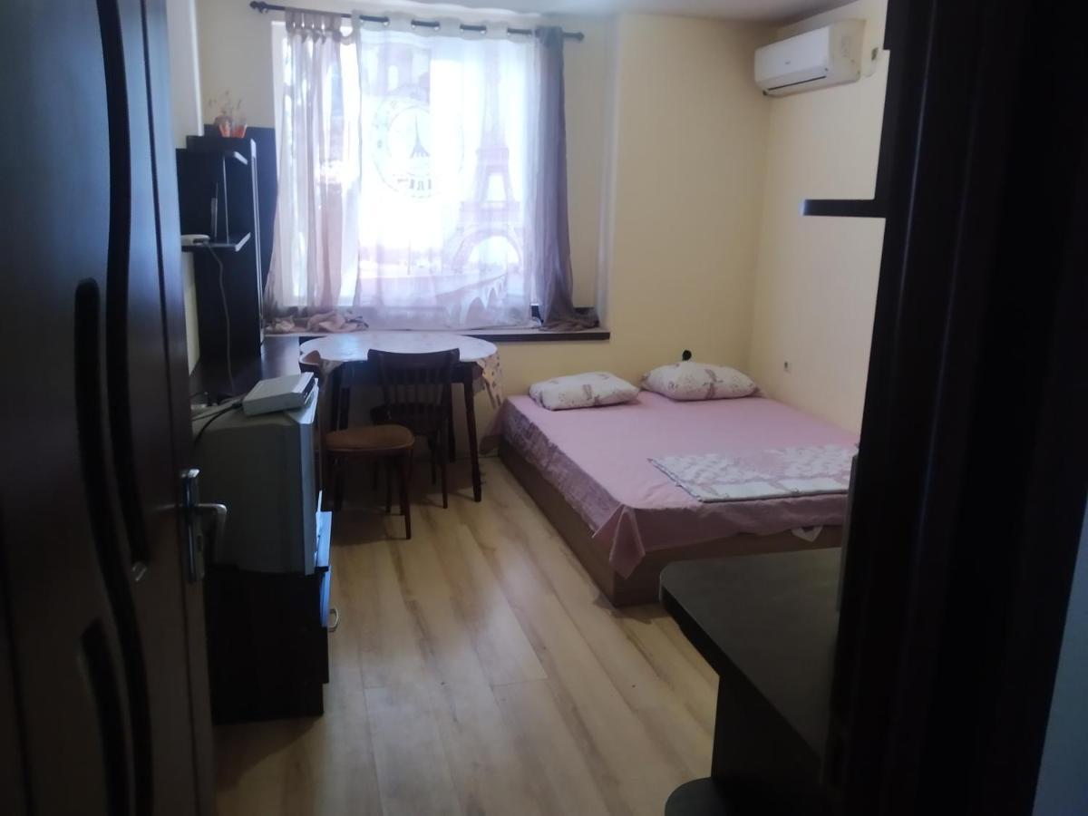 Apartmen Xan Malamir Варна Екстер'єр фото