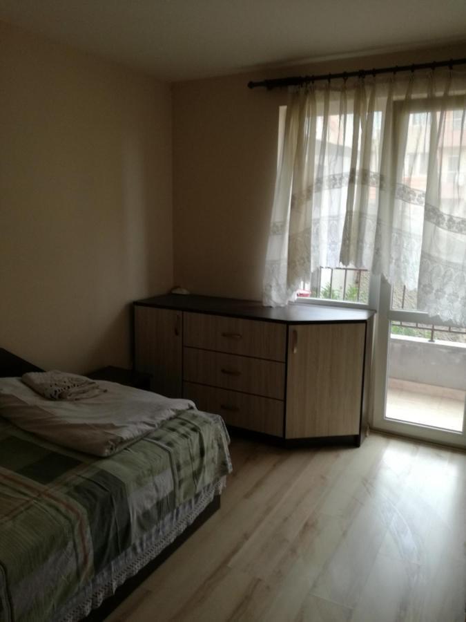 Apartmen Xan Malamir Варна Екстер'єр фото