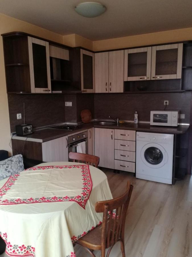 Apartmen Xan Malamir Варна Екстер'єр фото
